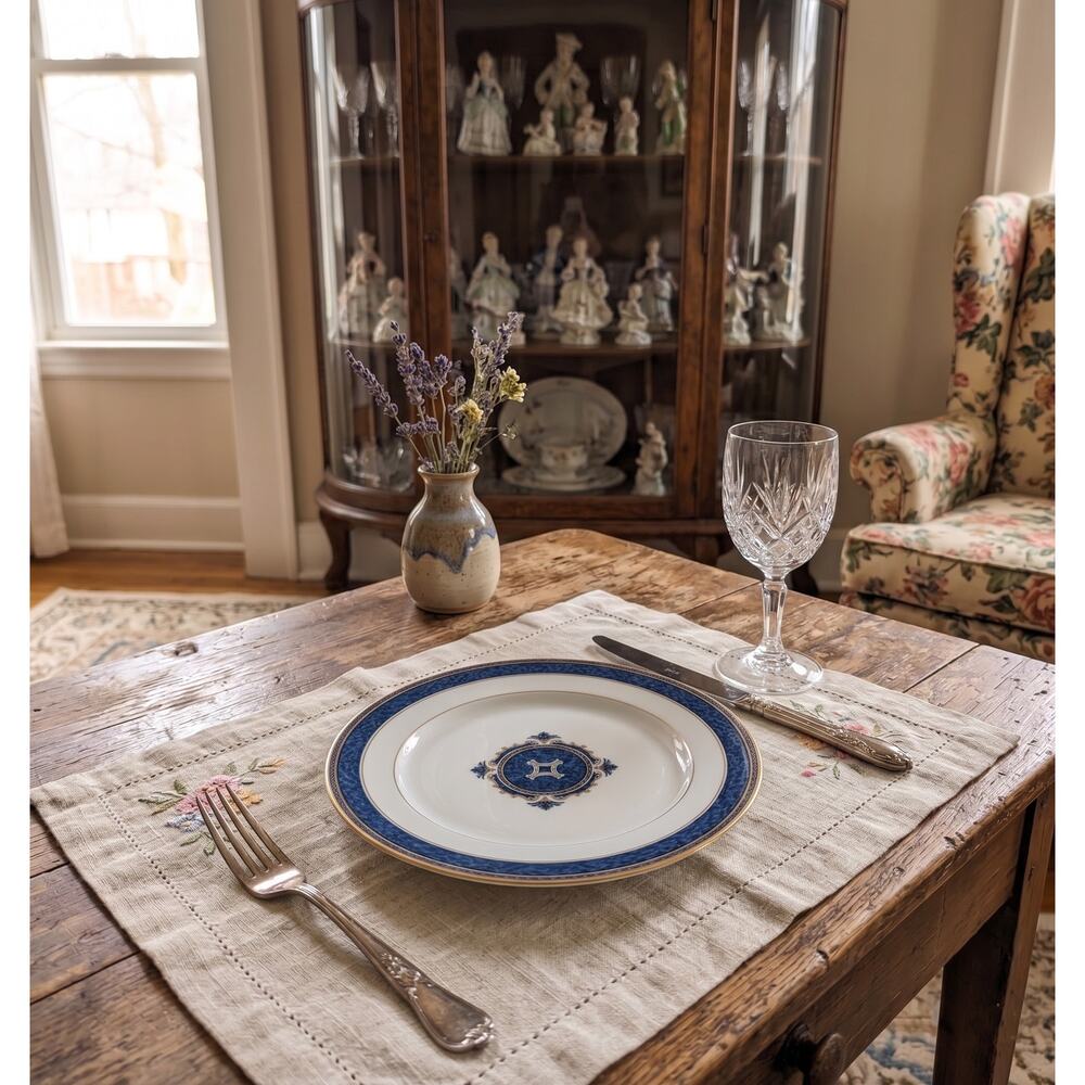 Vintage Wedgwood Chadwick Salad Plate Embassy Collection Navy Blue Gold 8 Inch